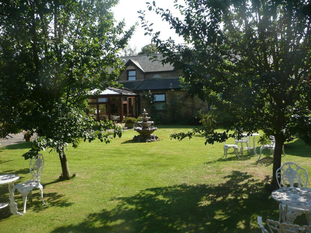 هيثرو Cottage Guest House المظهر الخارجي الصورة